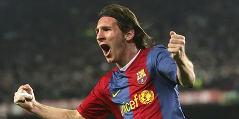 Tiểu Sử Messi: Sự nghiệp câu lạc bộ huy hoàng
