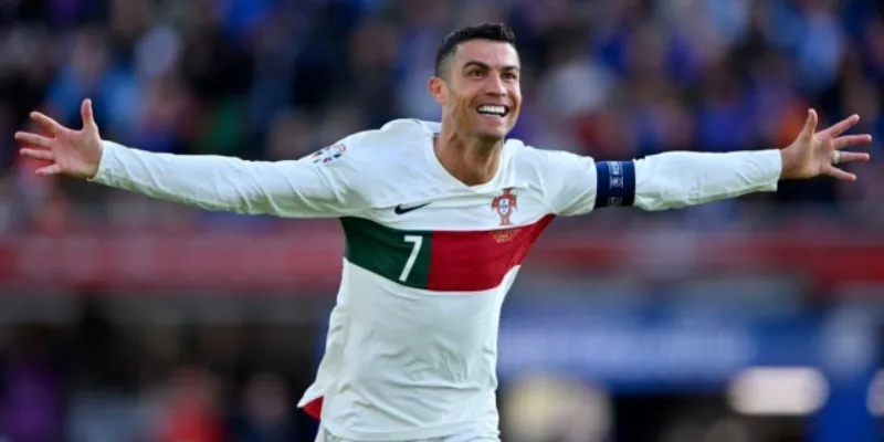 Tiểu Sử Cầu Thủ Bóng Đá Ronaldo: Sự nghiệp câu lạc bộ rực rỡ