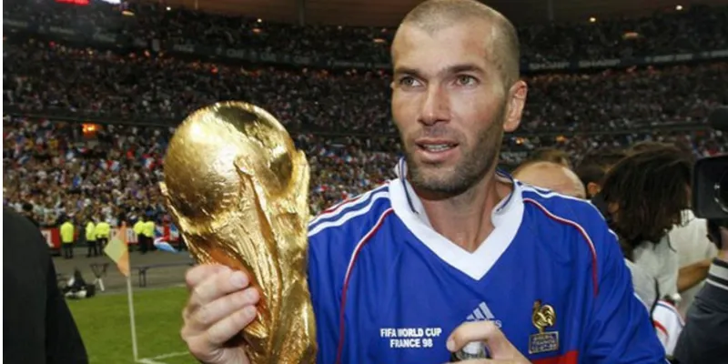 Tiểu Sử Zidane: Sự nghiệp cầu thủ lẫy lừng của Zidane