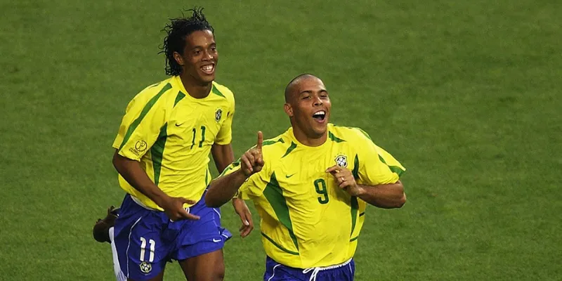 Tiểu Sử Ronaldinho: Thời Kỳ Khó Khăn