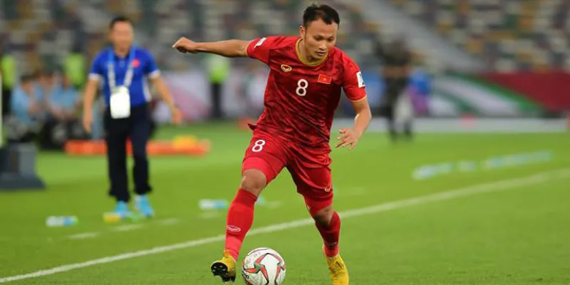 Tiểu Sử Cầu Thủ Trọng Hoàng